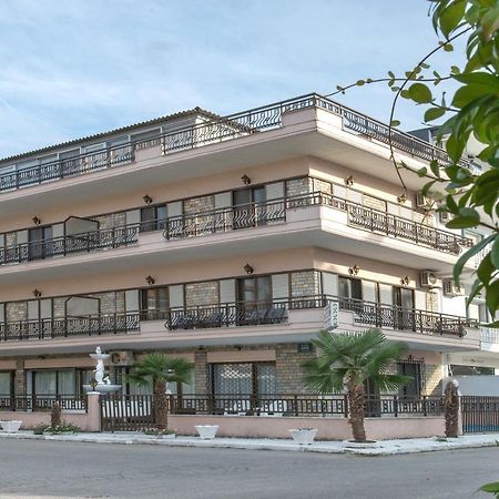 Kristi'S Apartments Holiday Olympiakí Aktí Exterior foto